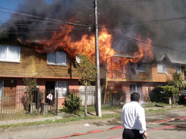 Incendio en Labranza dejó cuatro casas destruidas y más de 20 damnificados
