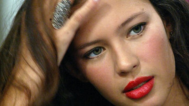 Madre de Michelle Carvalho contó cómo la modelo fue dejada en la calle por su ex