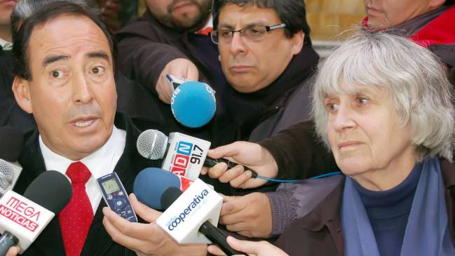 Abogado querellante en la causa de Víctor Jara: 