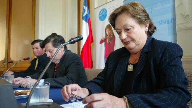 Luisa Durán regresa a Santiago tras accidente