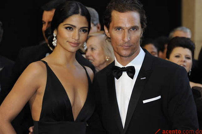 Familia McConaughey-Alves recibió a su tercer hijo