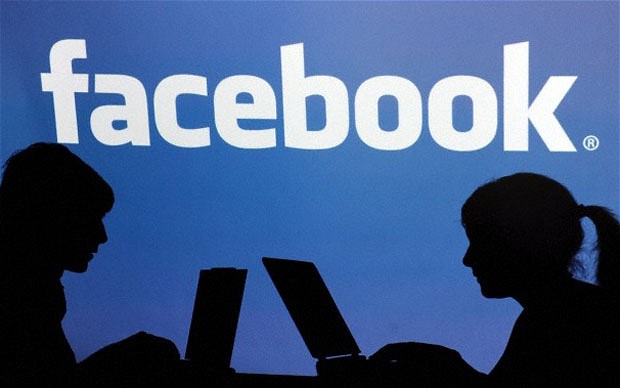 Facebook presentó falla en sus mensajes de fin de año