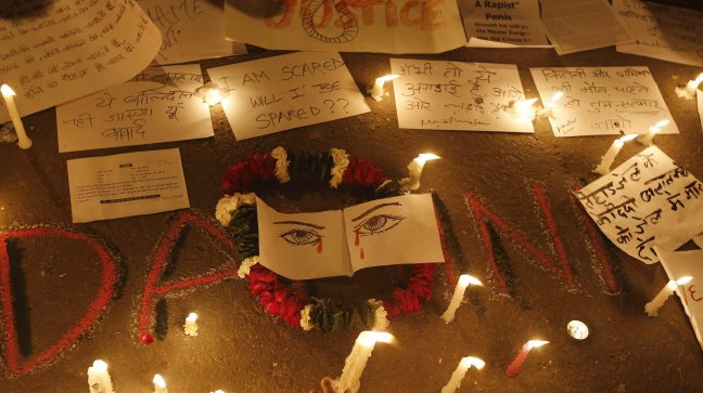 Autoridad pidió castrar a agresores sexuales tras muerte de joven violada en la India