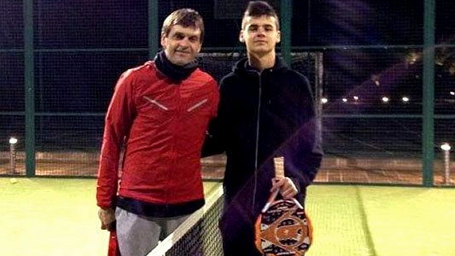 Tito Vilanova dio signos de recuperación al jugar paddle con su hijo