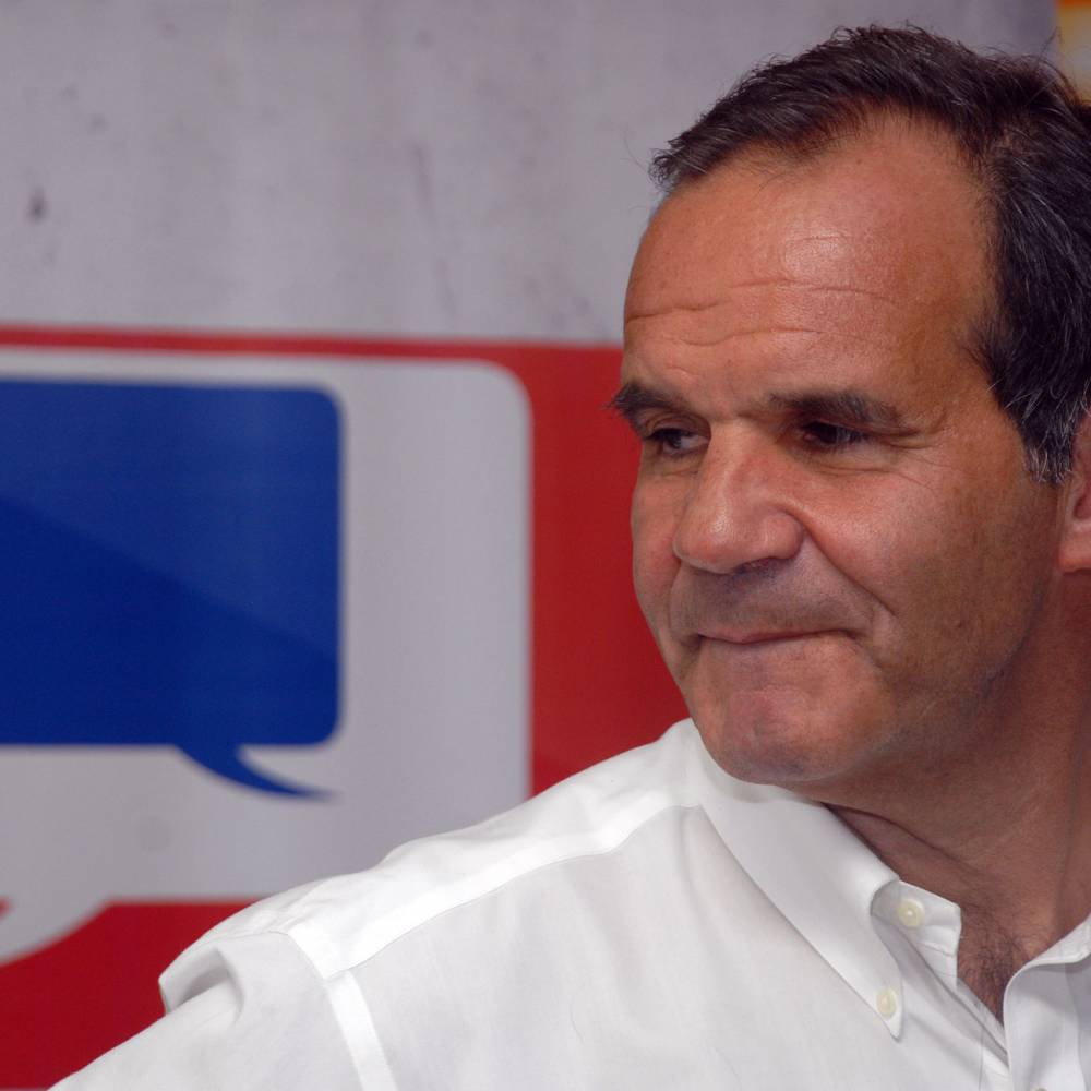 Comisión del Senado aprobó fusionar proyectos del Gobierno y Allamand sobre AVP