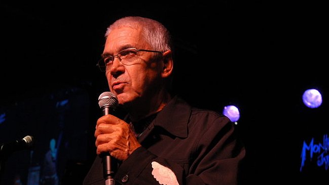 Fundador de célebre festival de jazz se encuentra en coma tras accidente practicando ski