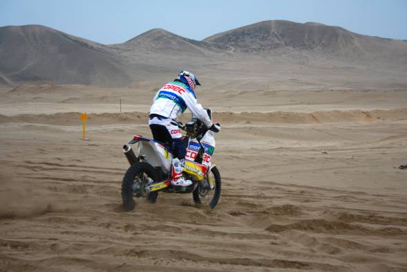 Francisco López perdió terreno en la cuarta etapa del Rally Dakar 2013