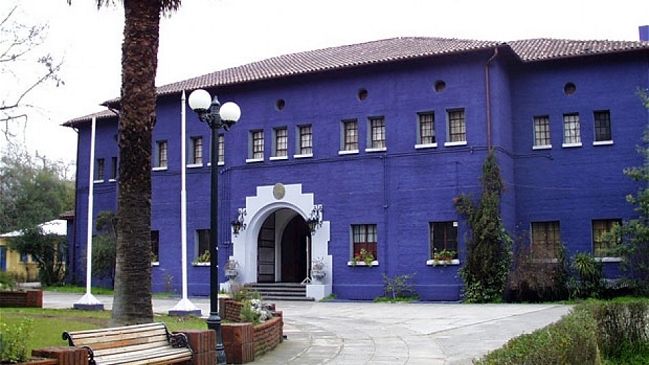 Rector UMCE anunció recurso de protección por error en datos de acreditación