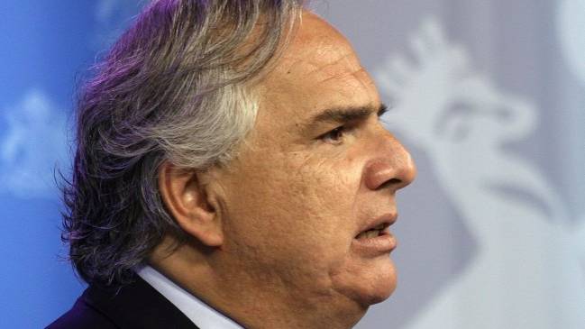 Diputados denunciaron a Chadwick ante la Fiscalía por 