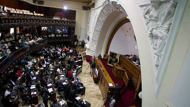 Asamblea Nacional autorizó a Chávez tomarse 
