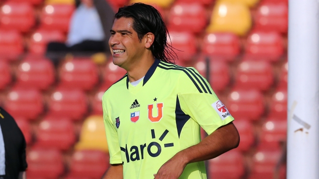 Darío Franco se estrenó con un triunfo y una derrota en U. de Chile