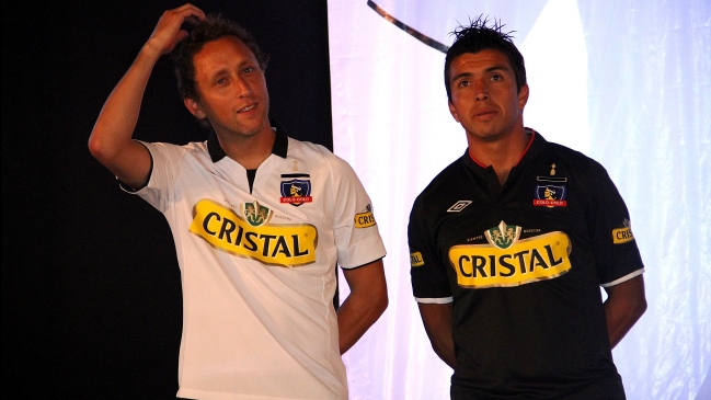 Colo Colo presentó su nueva camiseta para la temporada 2013