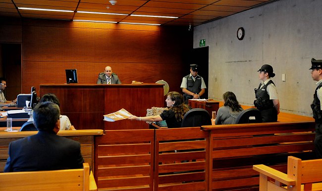 Alistan sentencia para mujer que mató a su esposo tras soportar 18 años de golpizas