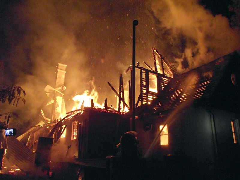 Fiscalía reveló la dramática llamada de la esposa de Luchsinger a Carabineros