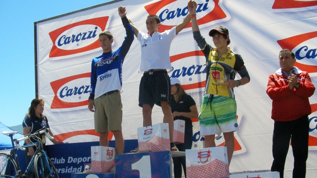 Ironman de Pucón dio inicio a sus actividades con triatlón para niños y jóvenes