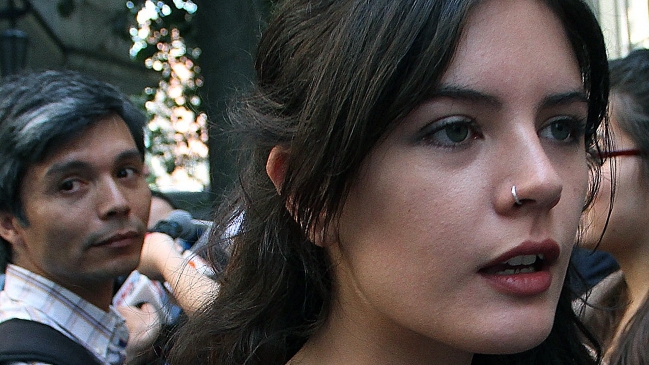 PC proclamó a Vallejo, Ballesteros y Cariola como candidatos parlamentarios