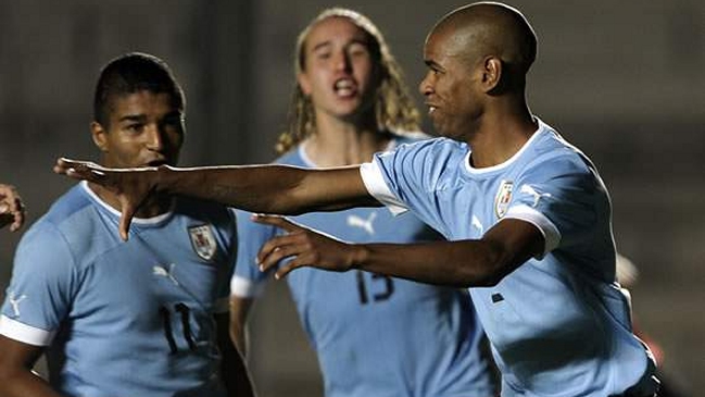 Uruguay choca con Ecuador por un cupo en el hexagonal del Sudamericano