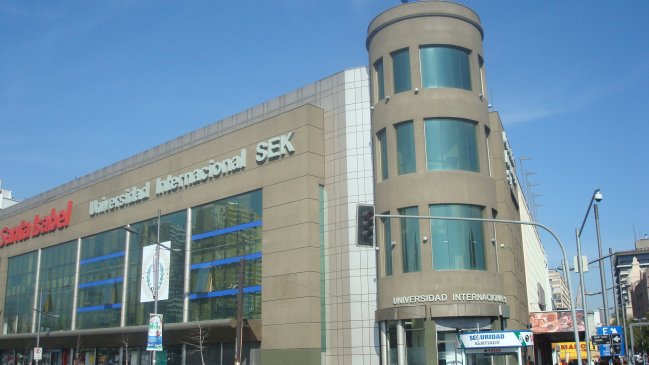 Estudiantes denunciaron irregularidades en carrera de Tecnología Médica en la SEK