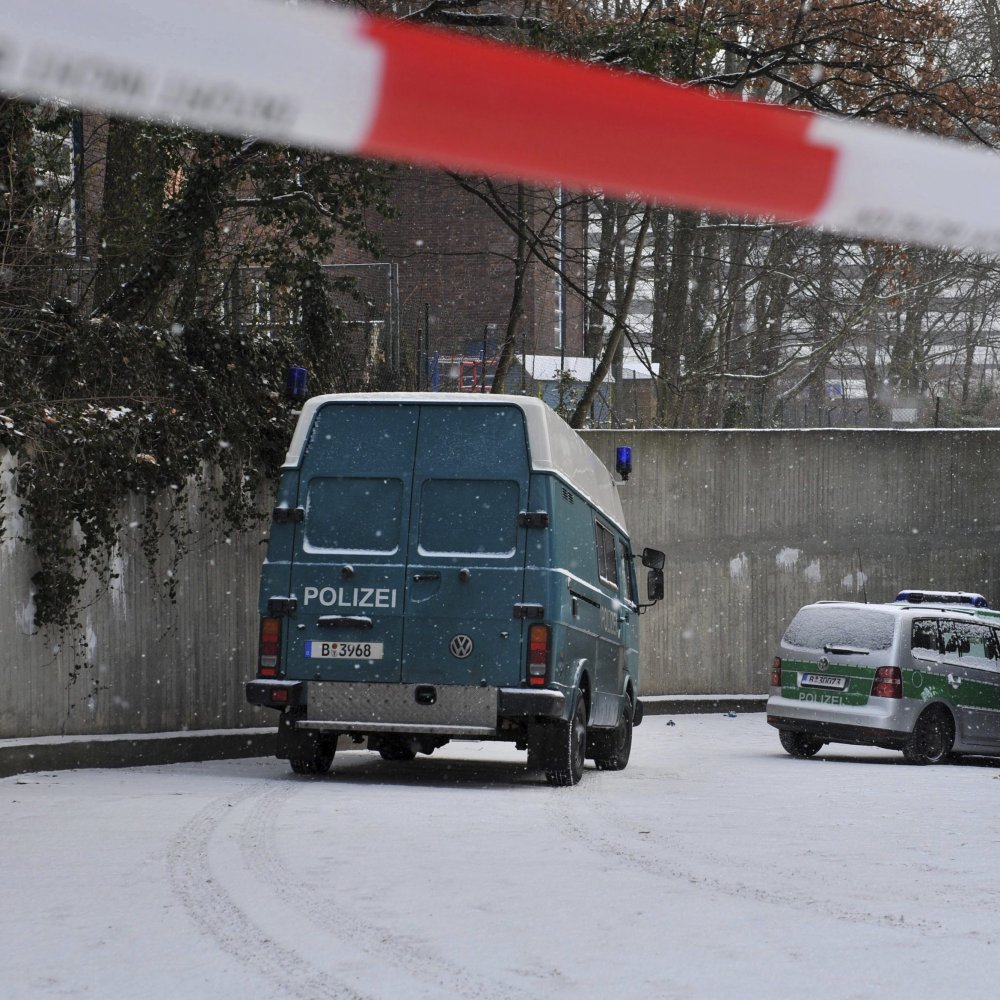 Ladrones robaron banco usando túnel de 30 metros en Alemania