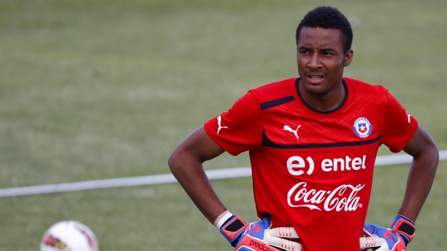 Vigouroux pidió disculpas por sus dichos tras no estar ante Paraguay