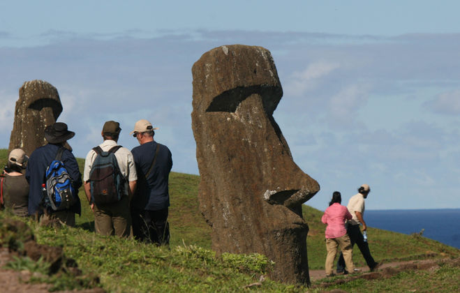 Ex alcaldesa descartó que Isla de Pascua quiera recurrir a La Haya