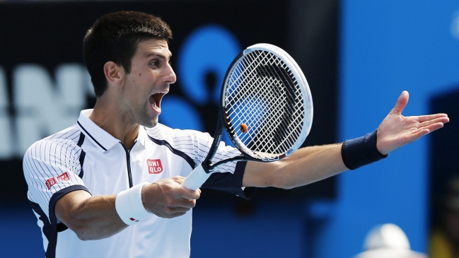 Djokovic no tuvo contratiempos para alcanzar los octavos de final en Australia