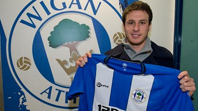 Angelo Henríquez marcó su primer gol oficial con la camiseta de Wigan