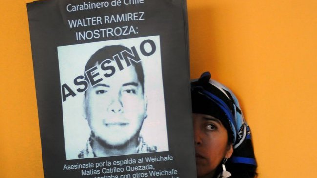 Abogado del padre de Catrileo: Es vergonzosa lentitud en la baja del cabo Ramírez