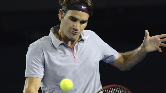 Federer vapuleó a Raonic y se matriculó en cuartos de final de Australia