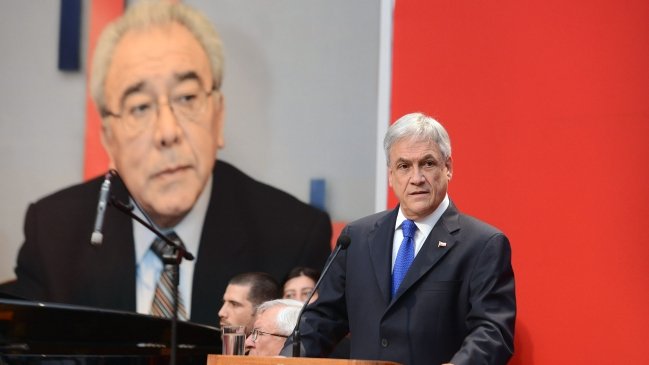 Entrega de Premios Nacionales 2012 estuvo marcada por situación de pueblos originarios