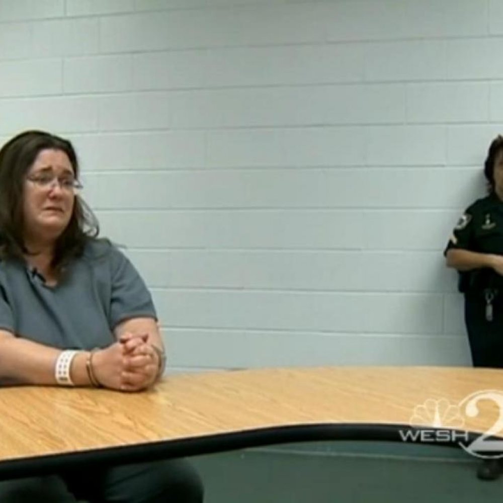 Mujer fue detenida por haber robado cigarrillos hace 22 años