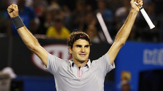 Federer sufrió ante Tsonga para alcanzar las semifinales en Australia