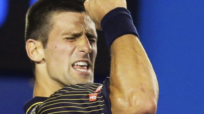 Djokovic jugará su tercera final consecutiva en Melbourne tras arrasar con Ferrer
