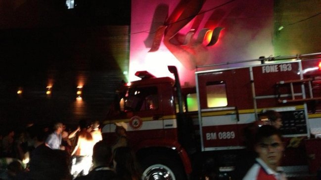 Incendio en discoteca brasileña dejó decenas de muertos