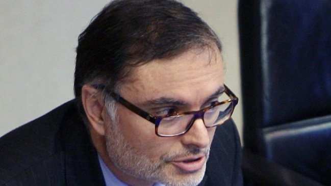 El Gobierno no evalúa la salida del director del SII