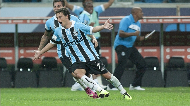 Gremio de Eduardo Vargas avanzó a la fase grupal y chocará con Huachipato en Copa Libertadores