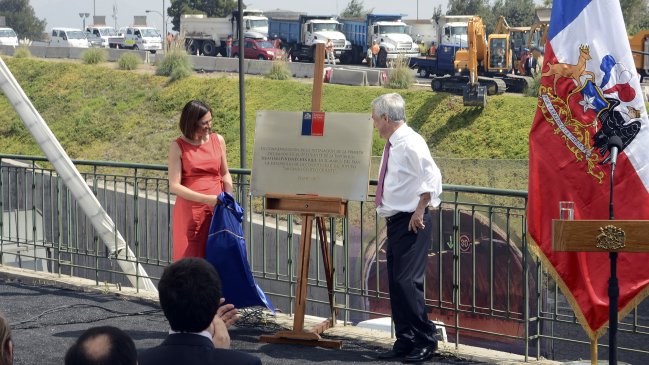 Piñera inauguró obras de descongestión para Santiago Oriente