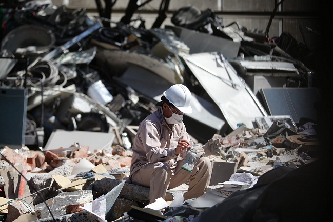 A 37 aumentó cifra de fallecidos tras explosión en edificio de Pemex