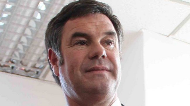 Ossandón: No entiendo por qué el Presidente no le pide la renuncia a Pereira