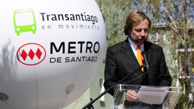 Ministro de Transporte y estación Eliodoro Yáñez: Metro debe priorizar la rentabilidad social