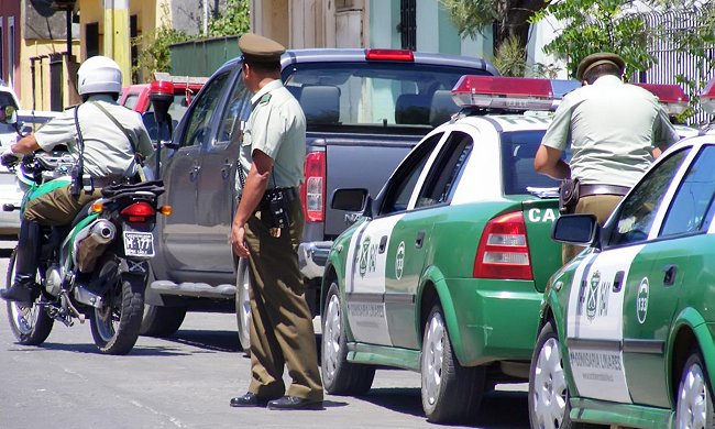 Mujer fue detenida por degollar a su pareja en la comuna de Peñaflor