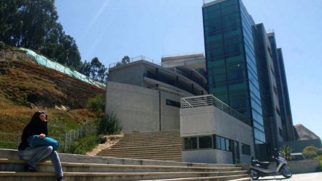 Decreto del Mineduc expone las razones del cierre de la Universidad del Mar