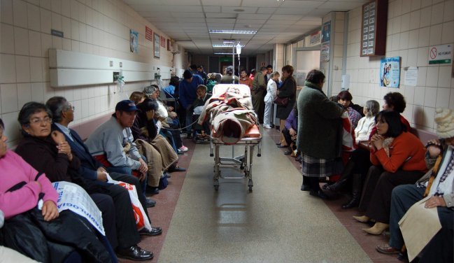 Reclusa embarazada fue rescatada desde el Hospital Barros Luco