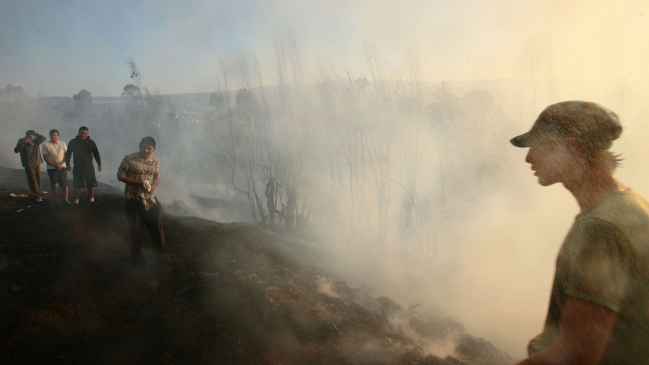 Onemi levantó Alerta Roja en Valparaíso por incendio forestal