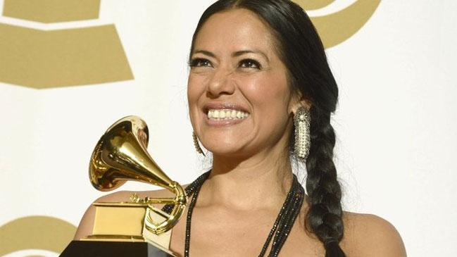 Lila Downs siente mayor responsabilidad con su público tras el Grammy