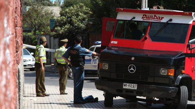 PDI detuvo a tres personas por asalto a camión de valores