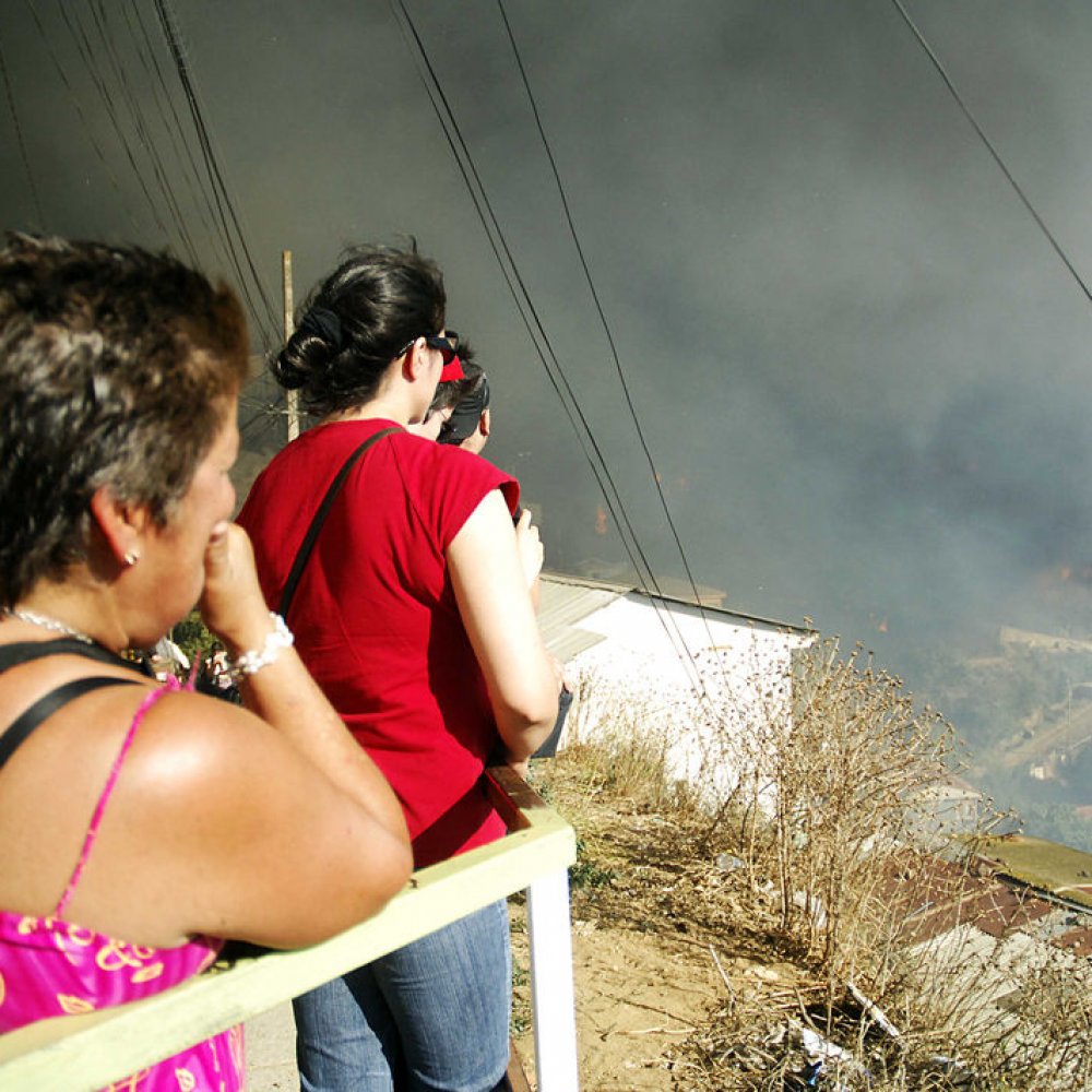 Revisa los puntos de recolección de ayuda para damnificados por incendio en Valparaíso