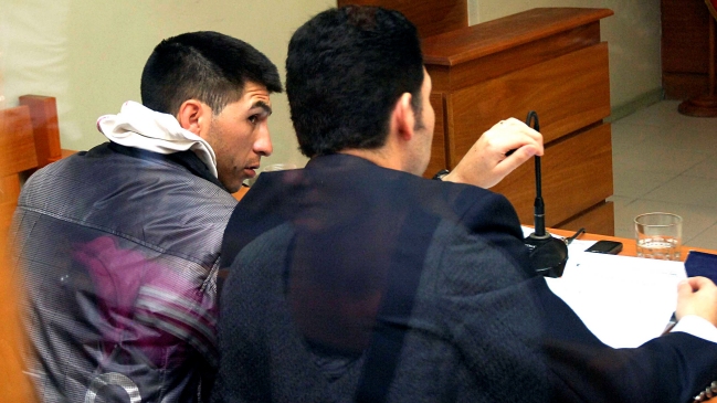 Justicia decretó arresto nocturno y arraigo nacional para imputado por incendio en Valparaíso