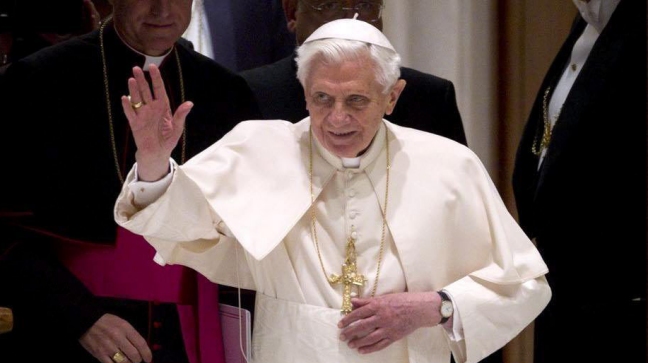 Benedicto XVI realizó su penúltimo ángelus dominical