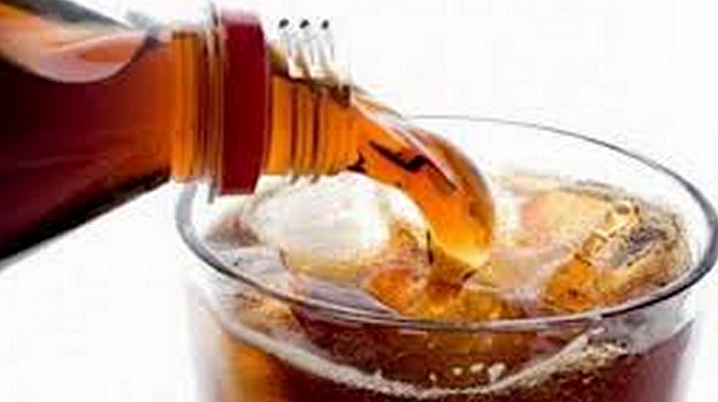 Médicos británicos piden más impuestos sobre las bebidas gaseosas